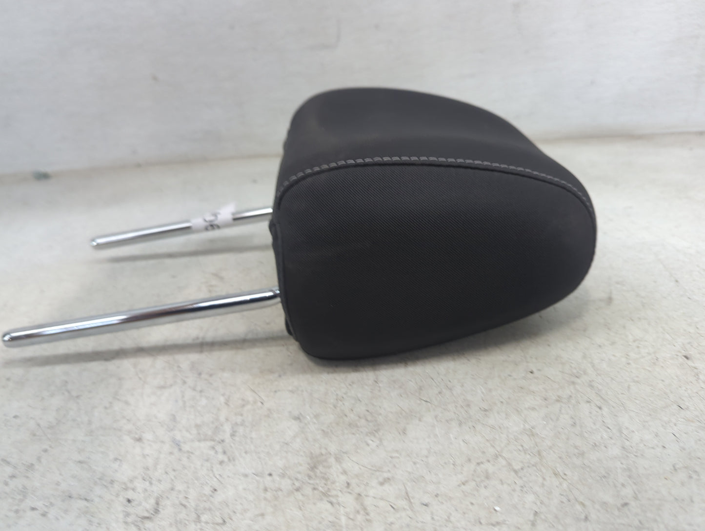 2013-2015 Ford Escape Headrest Head Rest Front Driver Seat Black 1470671 - Oemusedautoparts1.com