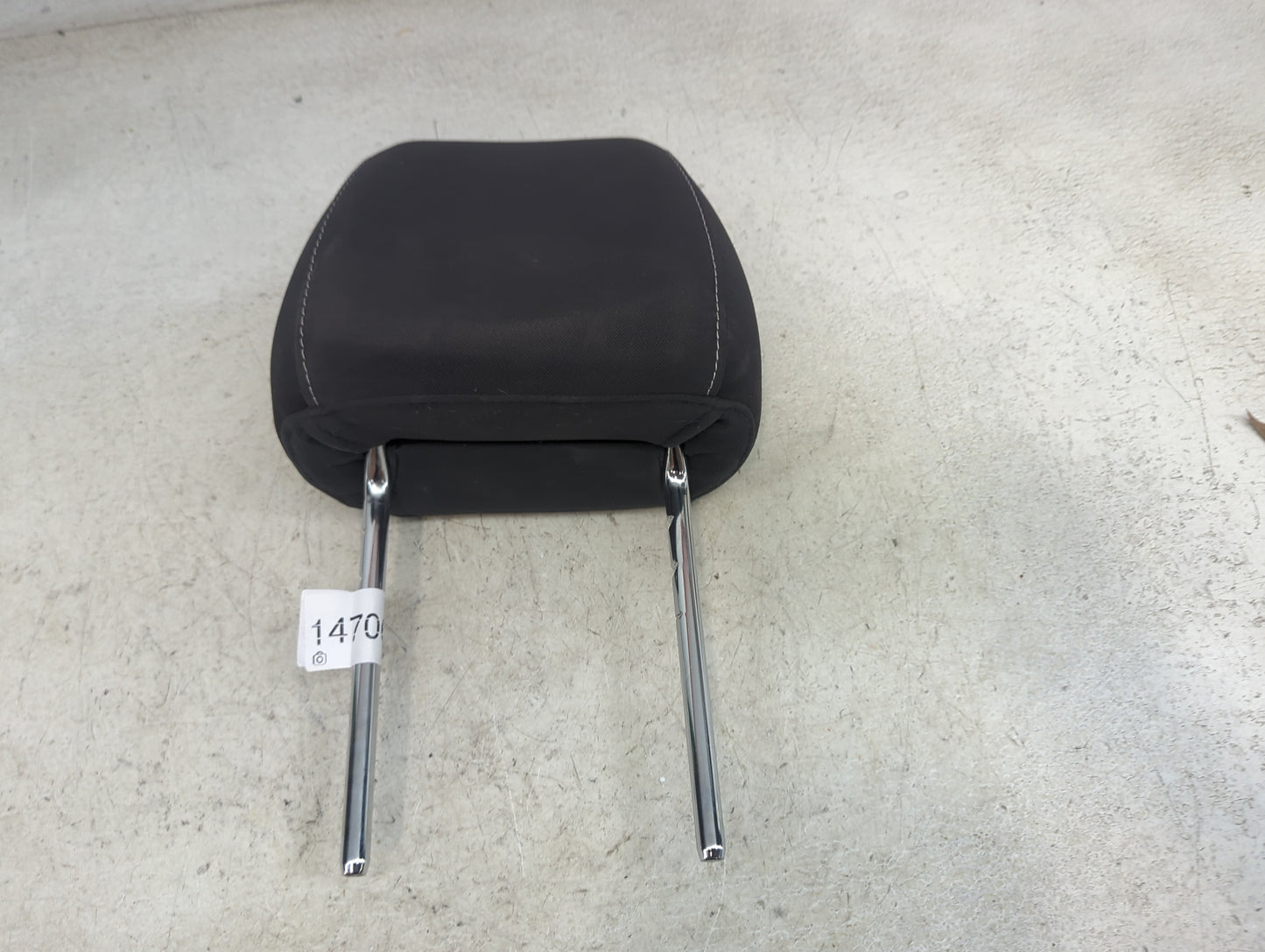 2013-2015 Ford Escape Headrest Head Rest Front Driver Seat Black 1470671 - Oemusedautoparts1.com