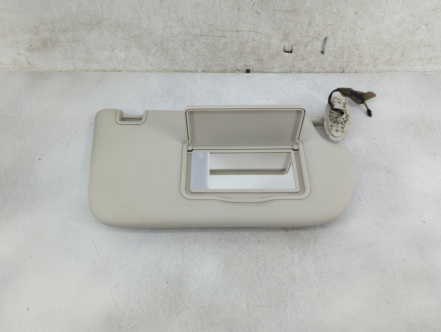 2013-2019 Ford Escape Sun Visor Shade Replacement Passenger Right Mirror Fits Fits 2013 2014 2015 2016 2017 2018 2019 OEM Us