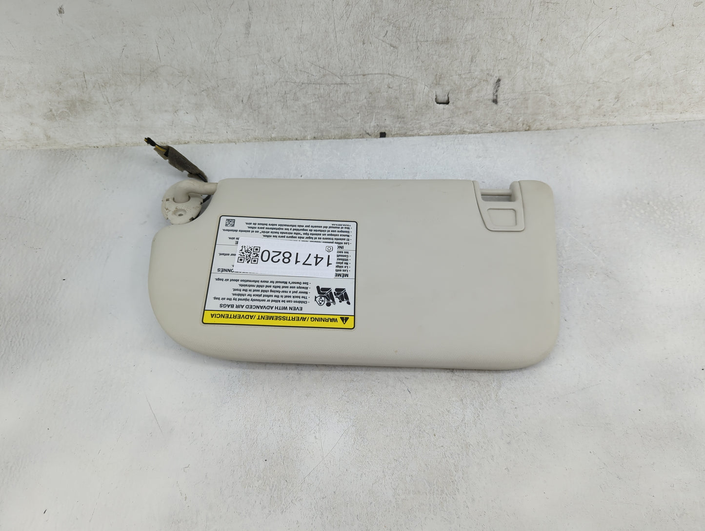 2013-2019 Ford Escape Sun Visor Shade Replacement Passenger Right Mirror Fits Fits 2013 2014 2015 2016 2017 2018 2019 OEM Us