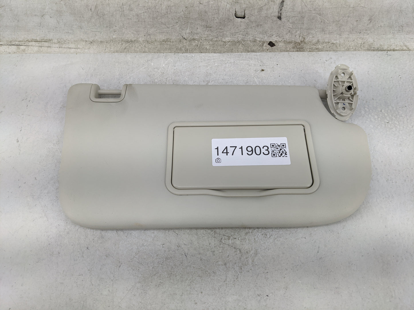 2013-2019 Ford Escape Sun Visor Shade Replacement Passenger Right Mirror Fits Fits 2013 2014 2015 2016 2017 2018 2019 OEM Us