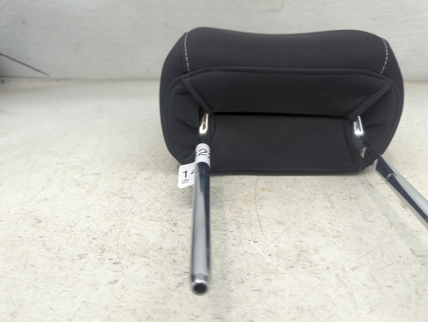 2014 Ford Escape Headrest Head Rest Front Driver Seat Black 1473224 - Oemusedautoparts1.com
