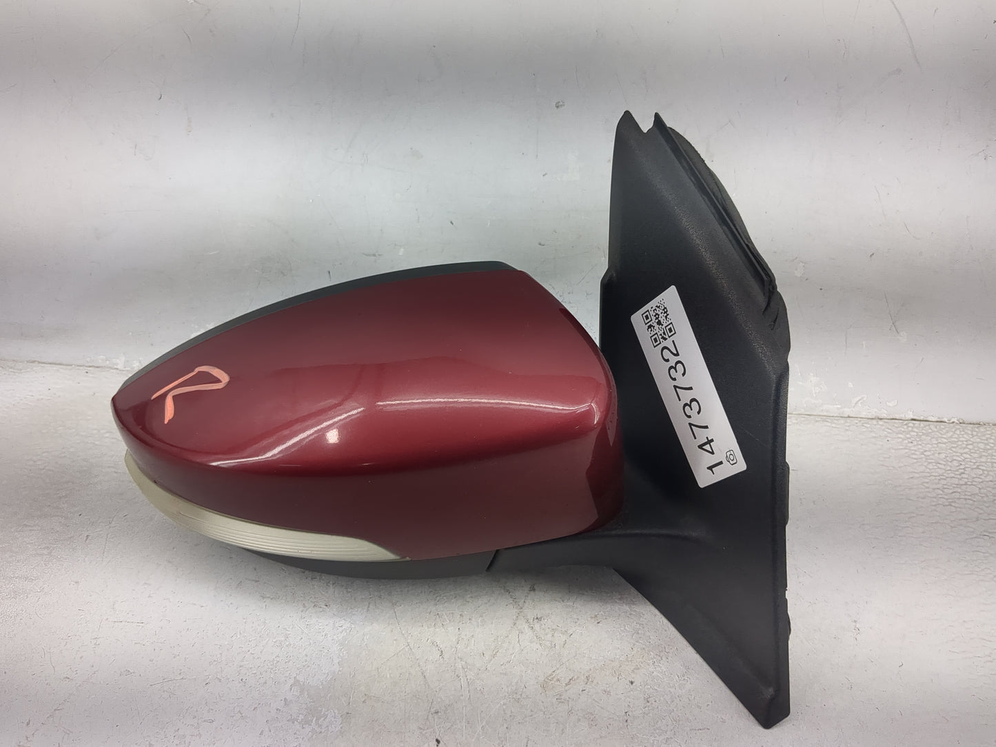 2013-2016 Ford Escape Passenger Side View Mirror - Right Door Mirror OEM Used - Oemusedautoparts1.com