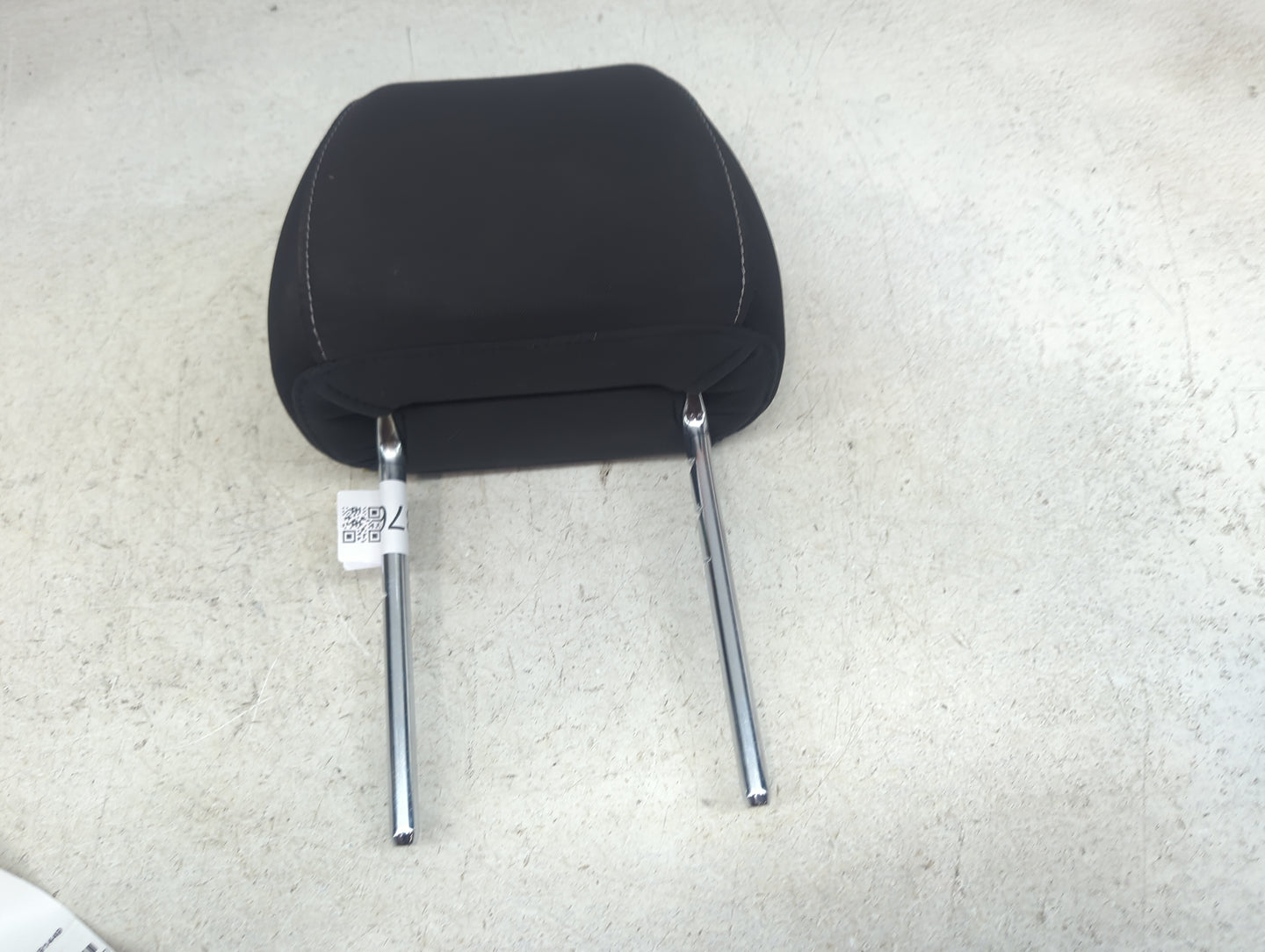 2014 Ford Escape Headrest Head Rest Front Driver Passenger Seat Fits OEM Used Auto Parts - Oemusedautoparts1.com