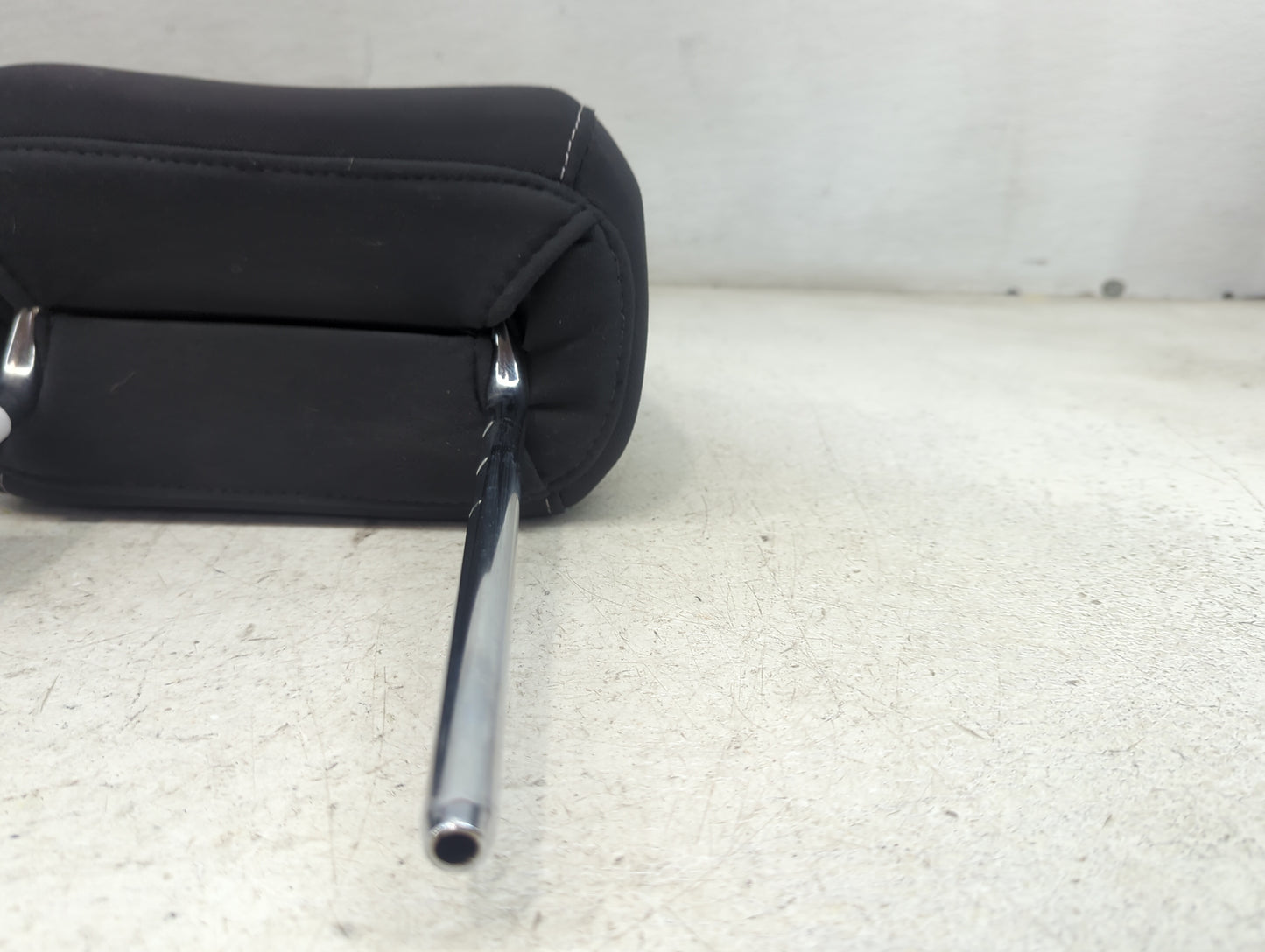 2014 Ford Escape Headrest Head Rest Front Driver Passenger Seat Fits OEM Used Auto Parts - Oemusedautoparts1.com