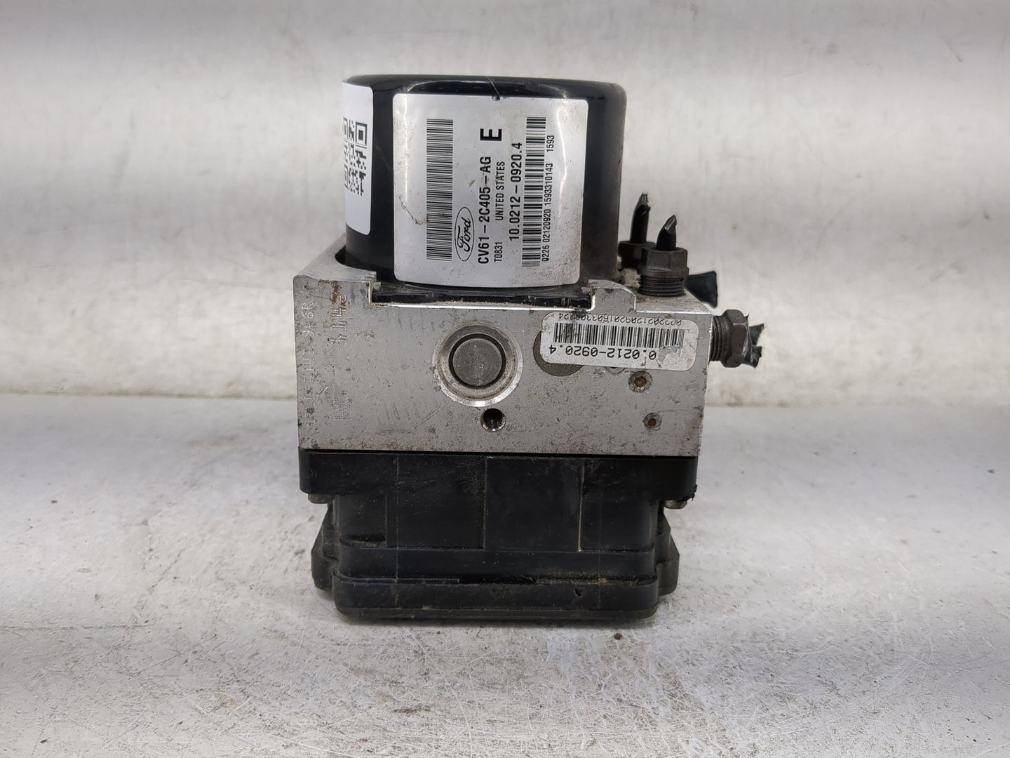 2013-2015 Ford Escape ABS Pump Control Module Replacement P/N:CV61-2C405-AG Fits Fits 2013 2014 2015 OEM Used Auto Parts - O