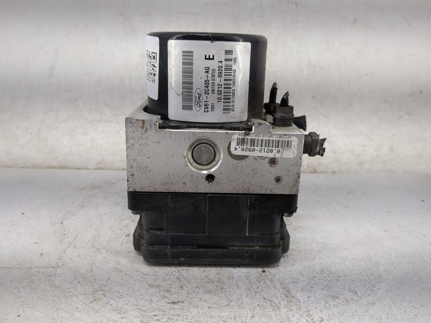 2013-2015 Ford Escape ABS Pump Control Module Replacement P/N:CV61-2C405-AG Fits Fits 2013 2014 2015 OEM Used Auto Parts - O
