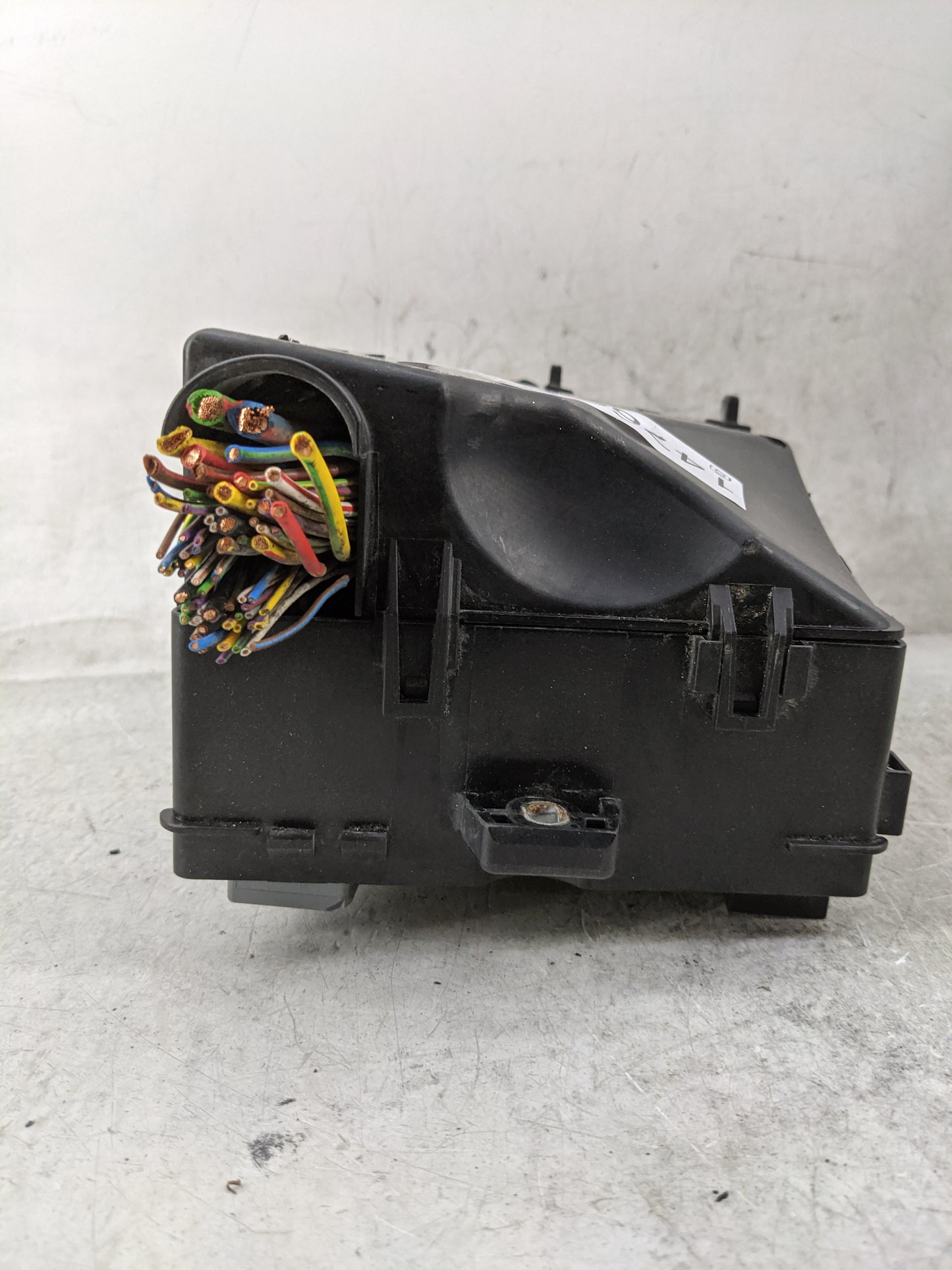 2013-2016 Ford Escape Fusebox Fuse Box Panel Relay Module P/N:AV6T-14A142-AB Fits Fits 2013 2014 2015 2016 OEM Used Auto Par