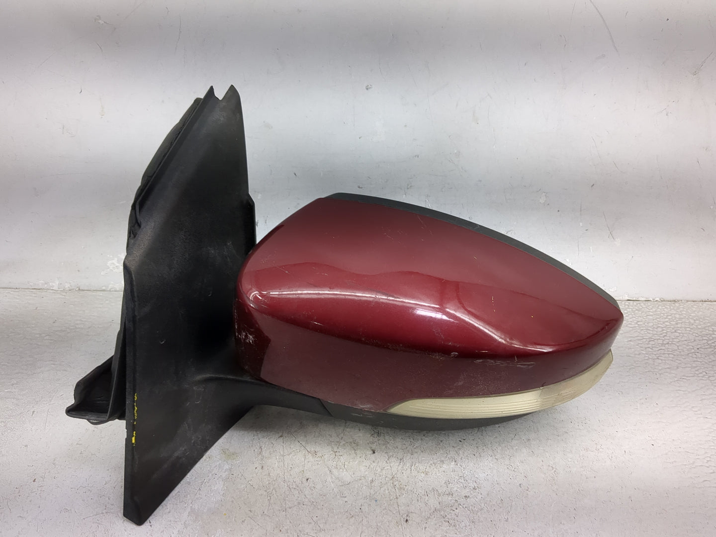 2013-2016 Ford Escape Driver Side View Mirror - Left Door Mirror OEM Used - Oemusedautoparts1.com