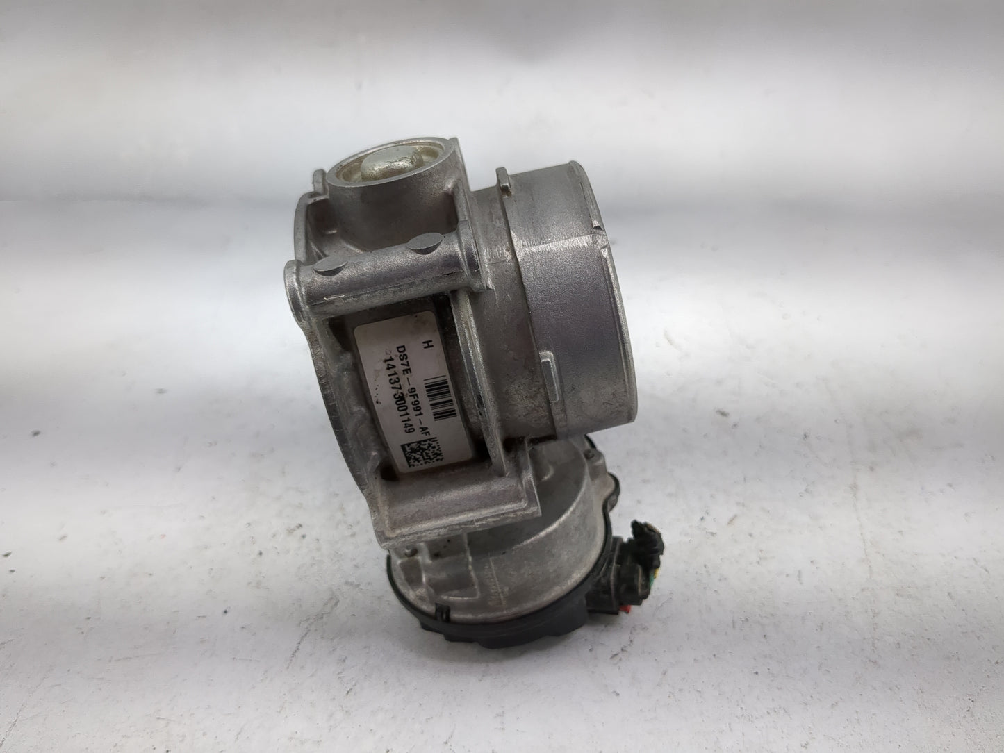 2013-2022 Ford Escape Throttle Body P/N:DS7E-9F991-AF Fits Fits 2013 2014 2015 2016 2017 2018 2019 2020 2021 2022 OEM Used A