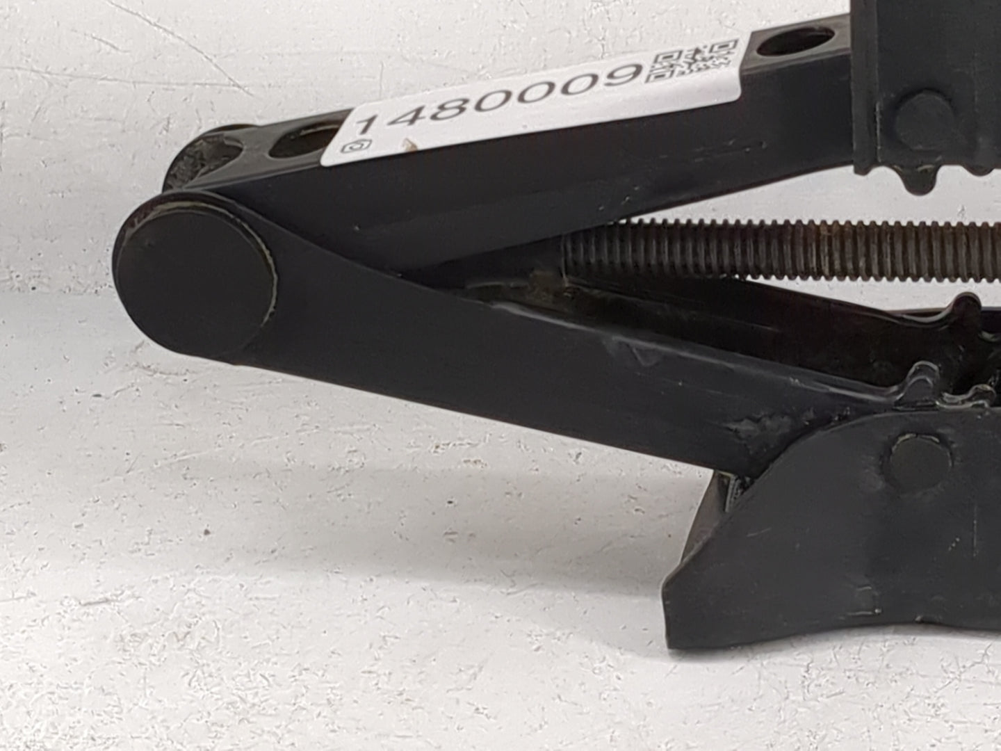 2014 Ford Escape Spare Scissor Car Jack Black - Oemusedautoparts1.com