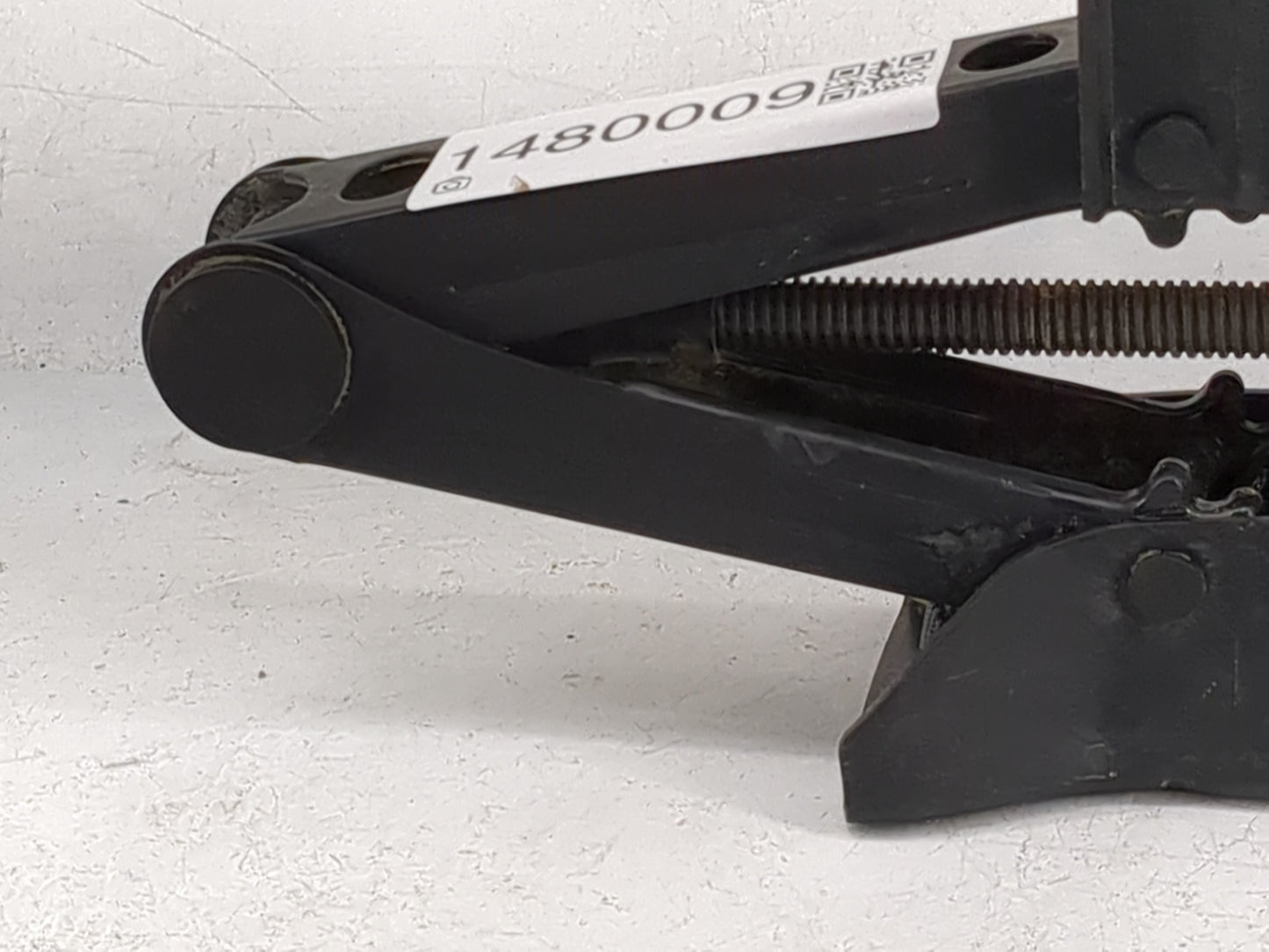 2014 Ford Escape Spare Scissor Car Jack Black - Oemusedautoparts1.com