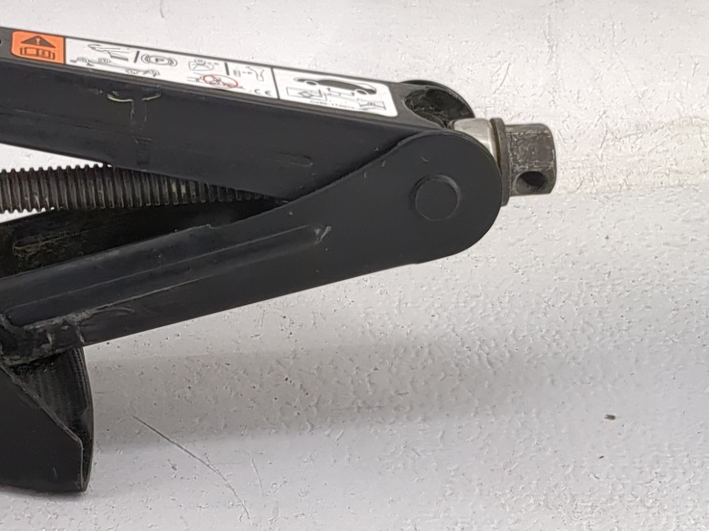 2014 Ford Escape Spare Scissor Car Jack Black - Oemusedautoparts1.com