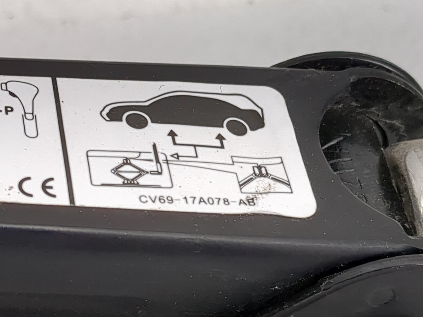2014 Ford Escape Spare Scissor Car Jack Black - Oemusedautoparts1.com