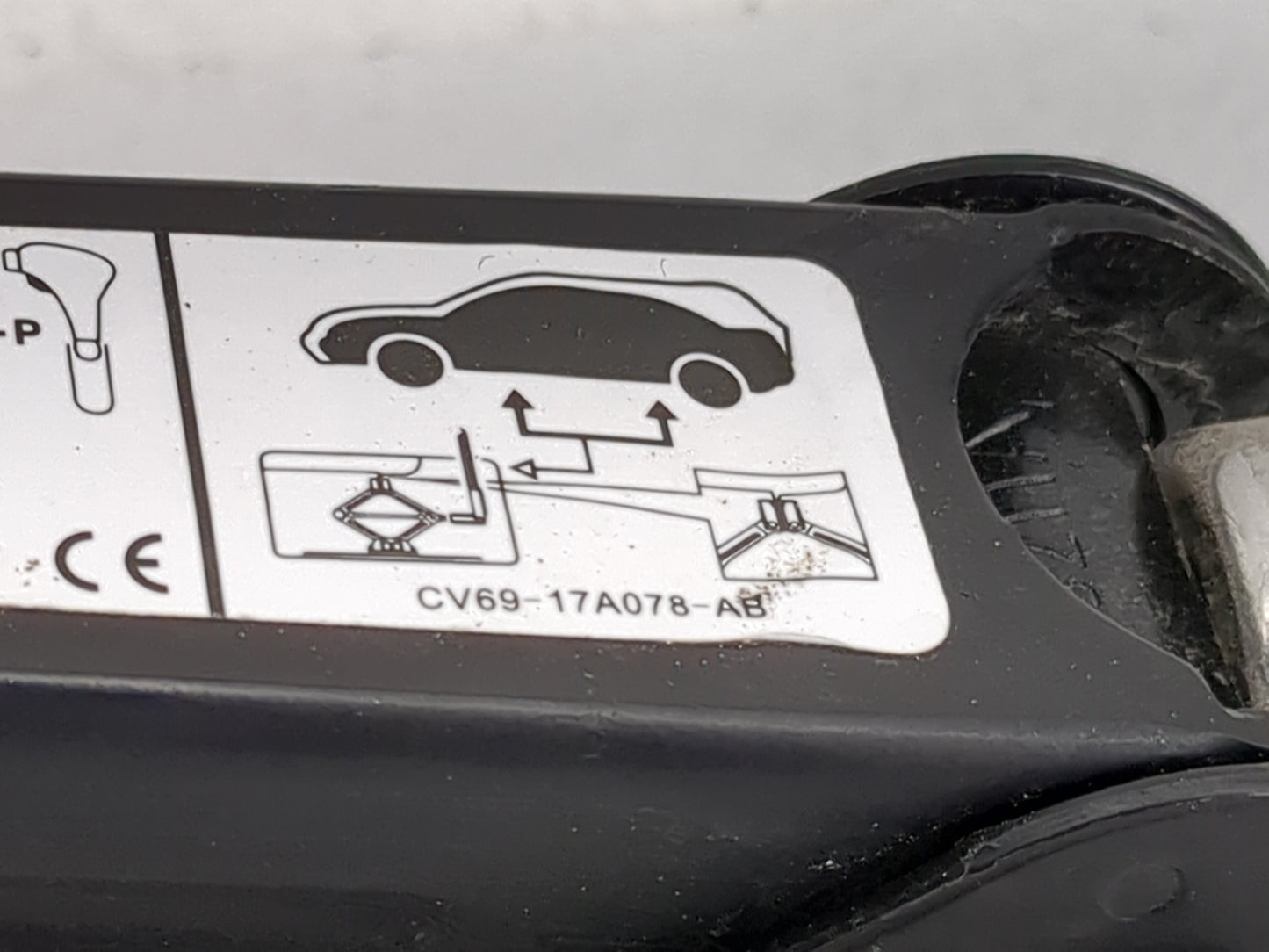 2014 Ford Escape Spare Scissor Car Jack Black - Oemusedautoparts1.com