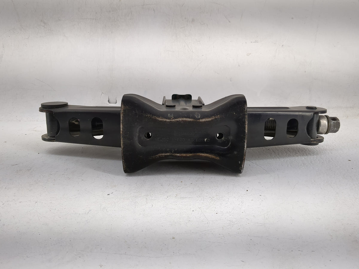 2014 Ford Escape Spare Scissor Car Jack Black - Oemusedautoparts1.com