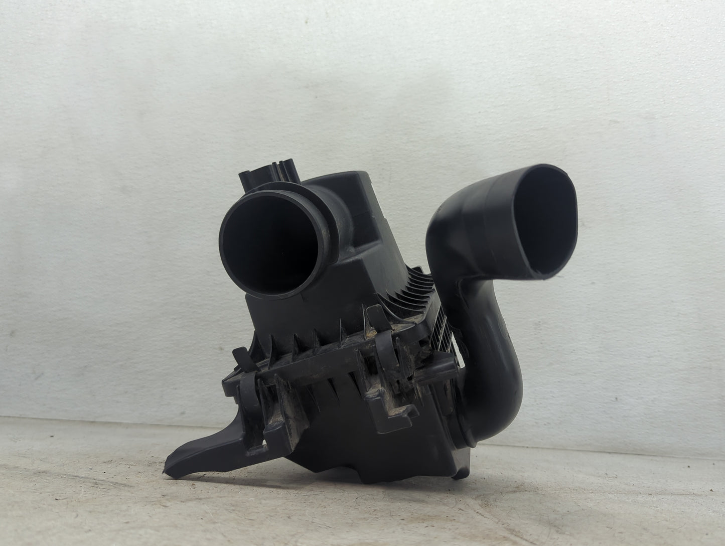 2014 Ford Escape Air Cleaner Intake-duct Hose Tube - Oemusedautoparts1.com