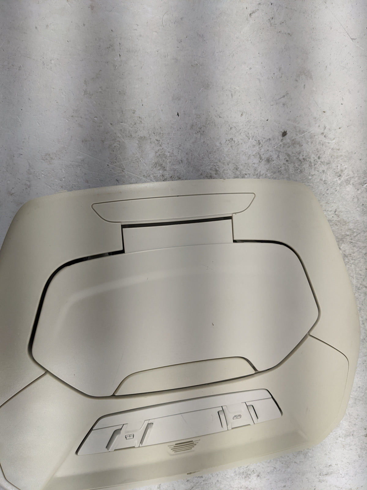 2014 Ford Escape Overhead Roof Console Tan 1482998 - Oemusedautoparts1.com