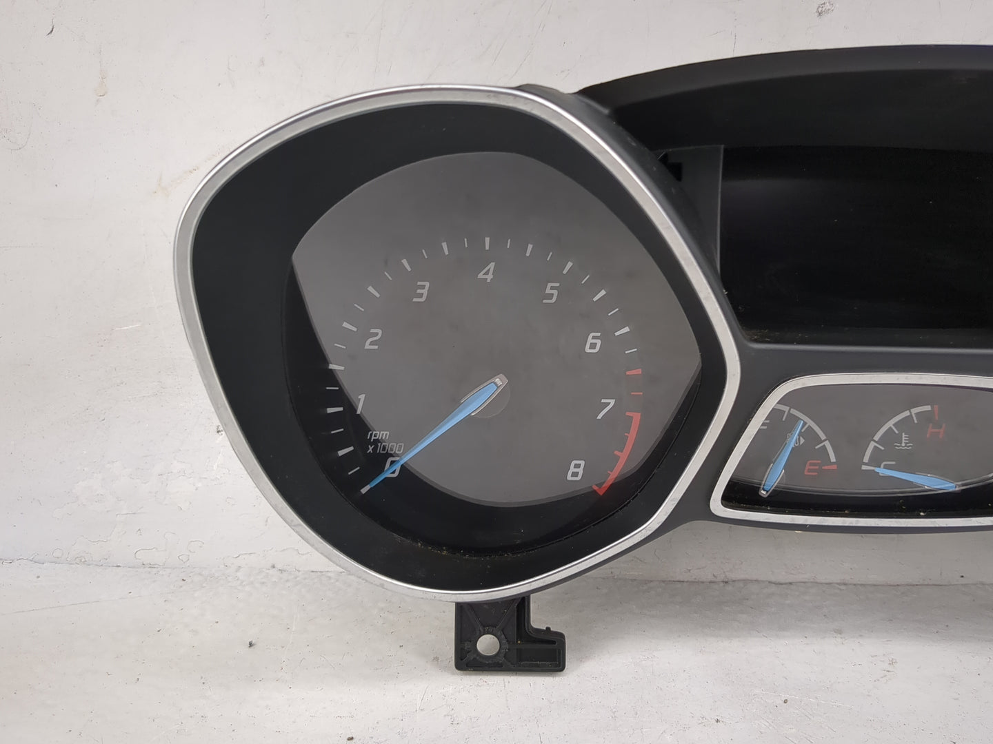 2014 Ford Escape Instrument Cluster Speedometer Gauges P/N:CV4T-14C026-BH 5D1H67008B Miles: Fits OEM Used Auto Parts - Oemus