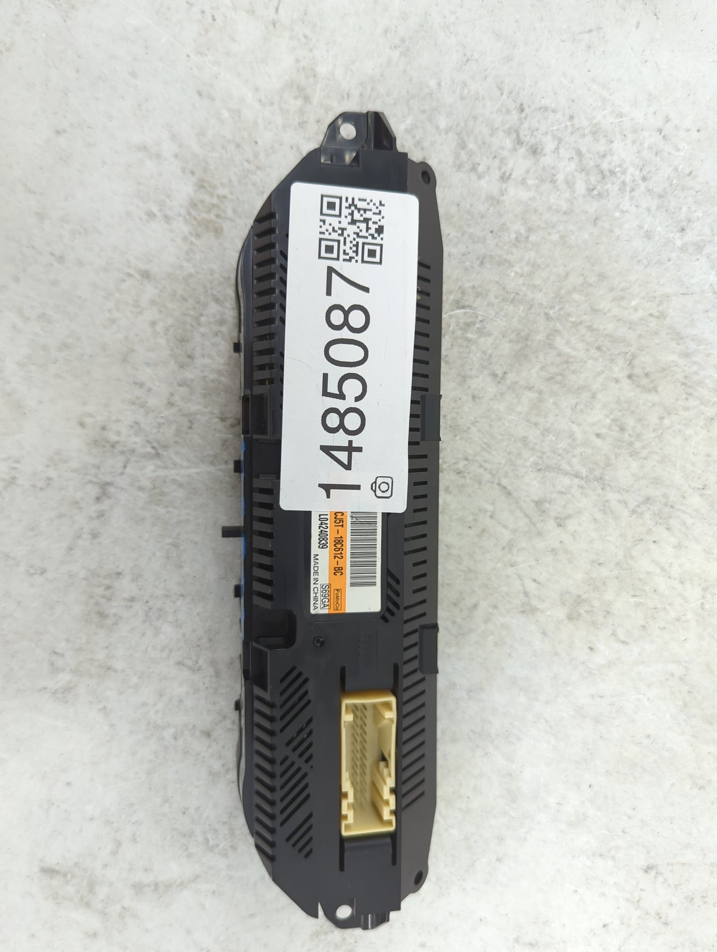 2013-2015 Ford Escape Climate Control Module Temperature AC/Heater Replacement P/N:CJ5T-18C612-BC L042480639 Fits OEM Used A