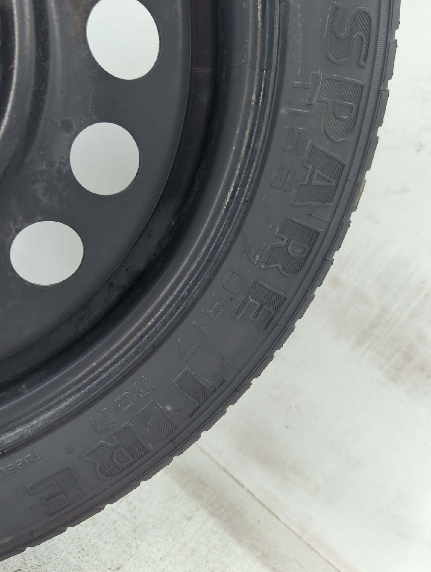 2014 Ford Escape Spare Donut Tire Wheel Rim Oem 1491208 - Oemusedautoparts1.com