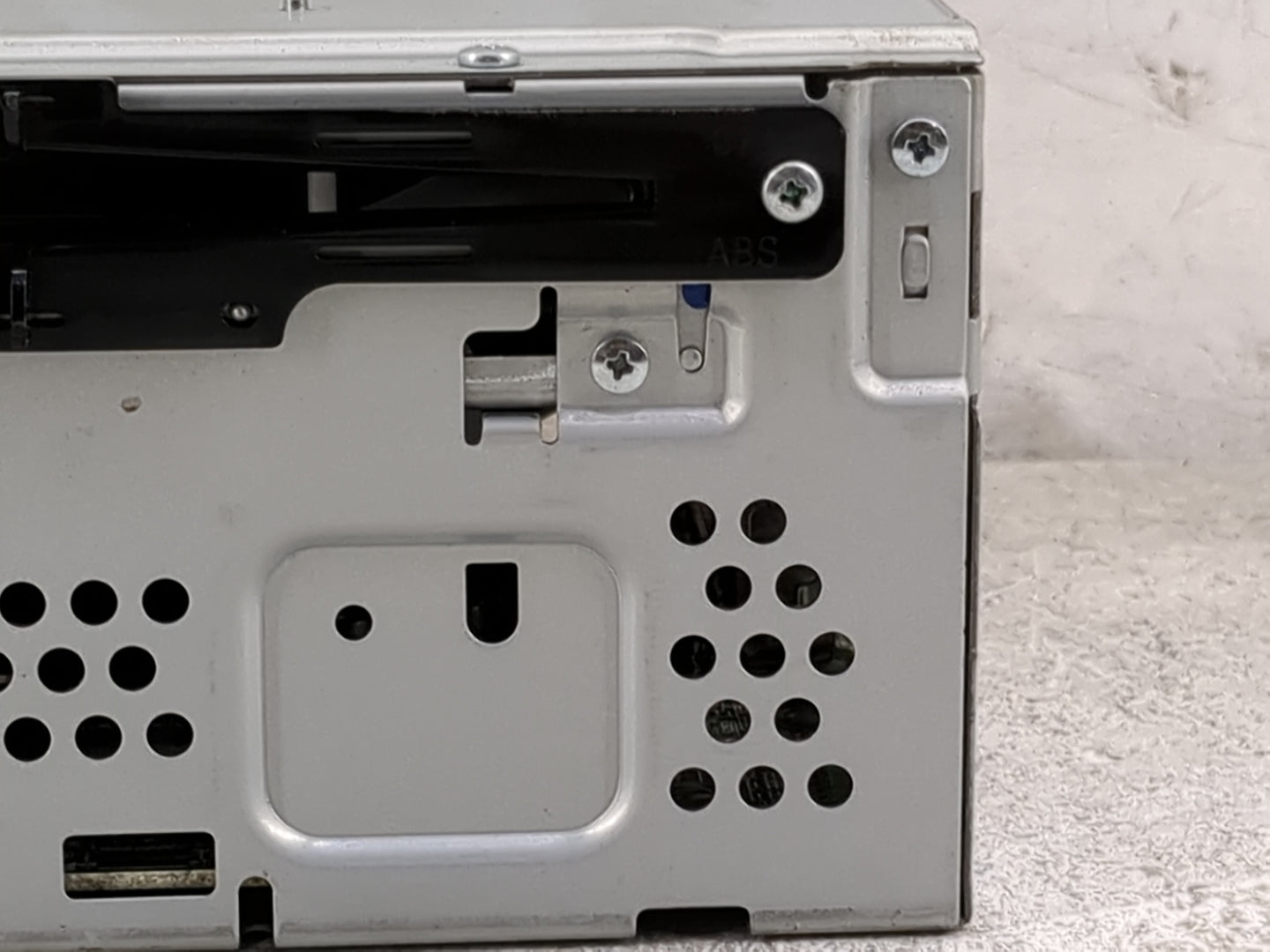2013-2015 Ford Escape Radio AM FM Cd Player Receiver Replacement P/N:CJ5T-19C107-DJ Fits Fits 2013 2014 2015 OEM Used Auto P