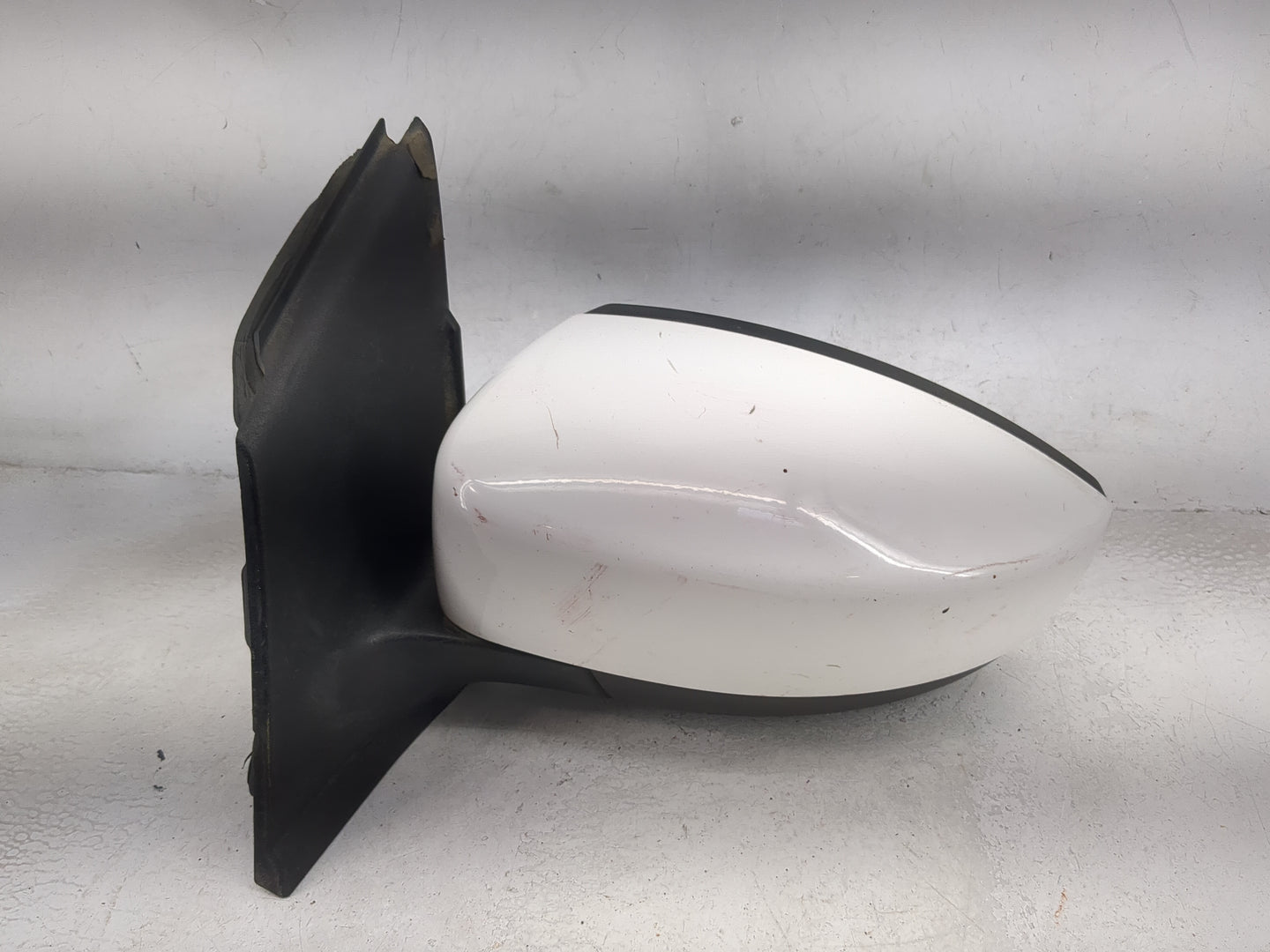 2013-2016 Ford Escape Driver Side View Mirror - Left Door Mirror OEM Used - Oemusedautoparts1.com