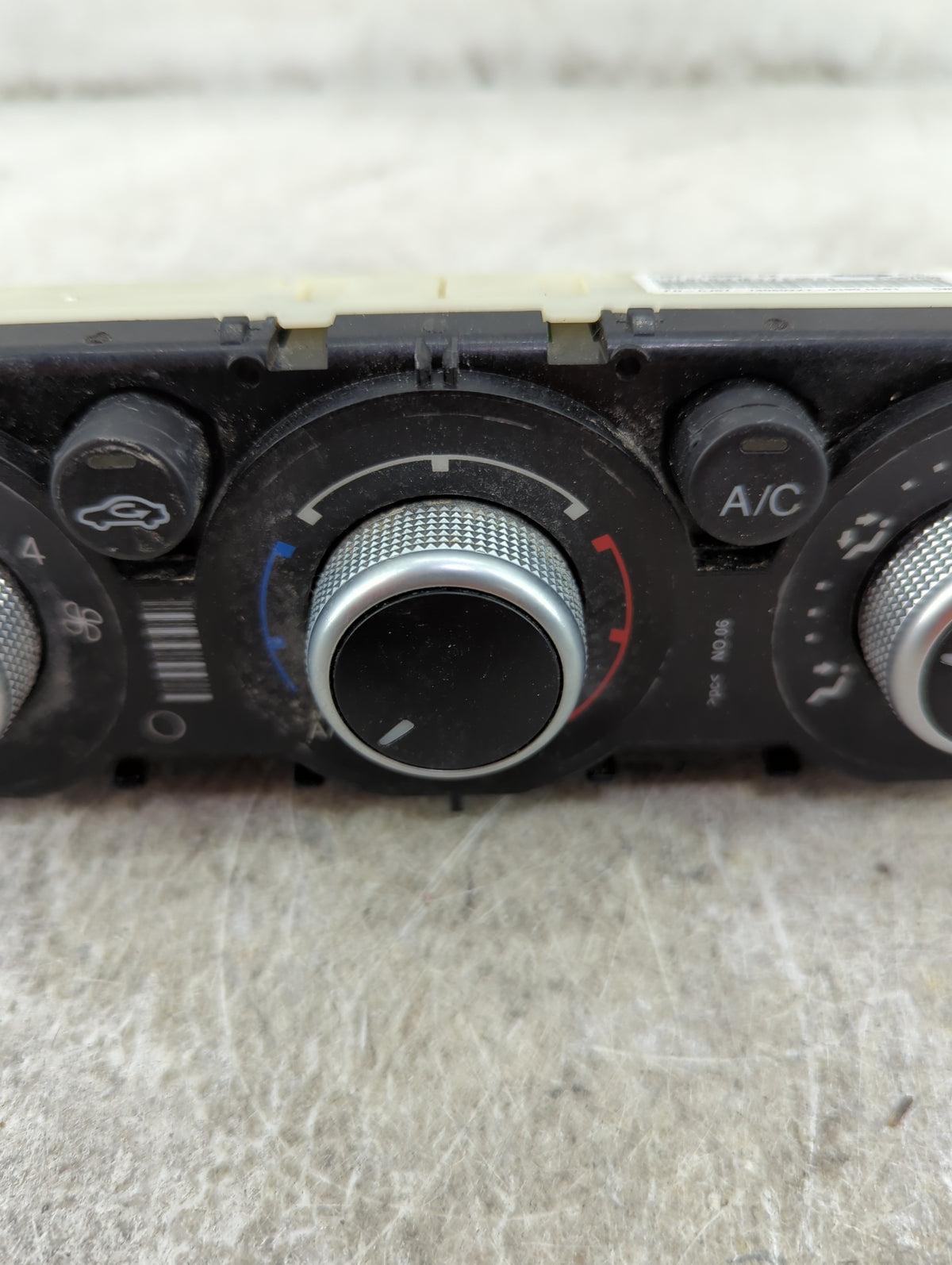 2013-2016 Ford Escape Climate Control Module Temperature AC/Heater Replacement P/N:CJ5T-19980-CK E1067439 Fits OEM Used Auto