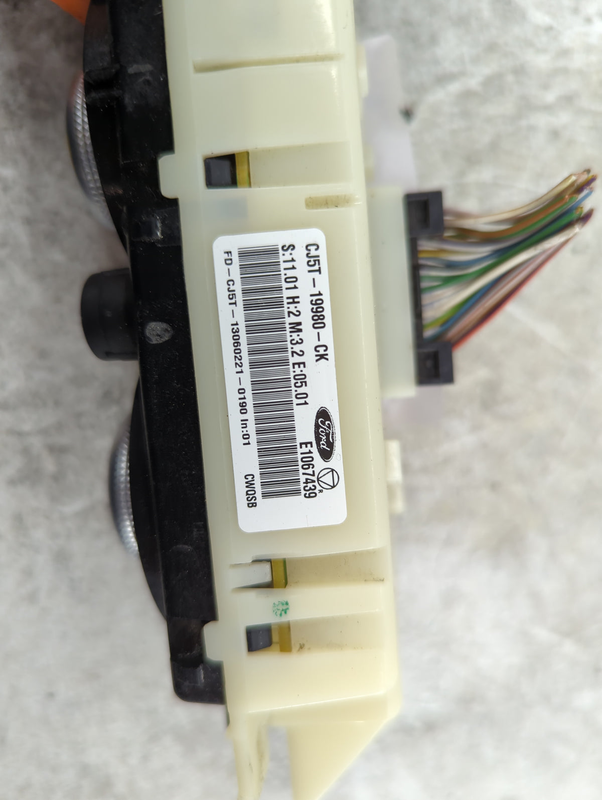 2013-2016 Ford Escape Climate Control Module Temperature AC/Heater Replacement P/N:CJ5T-19980-CK E1067439 Fits OEM Used Auto