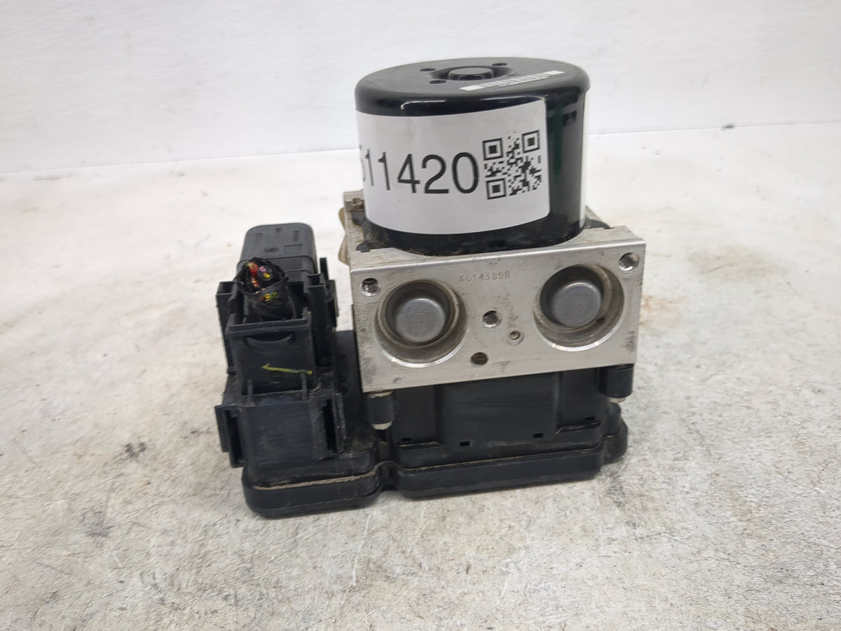 2013-2015 Ford Escape Anti-Lock Brake ABS Pump Module Actuator OEM P/N:CV61-2C405-AG Fits Fits 2013 2014 2015 OEM Used Auto 
