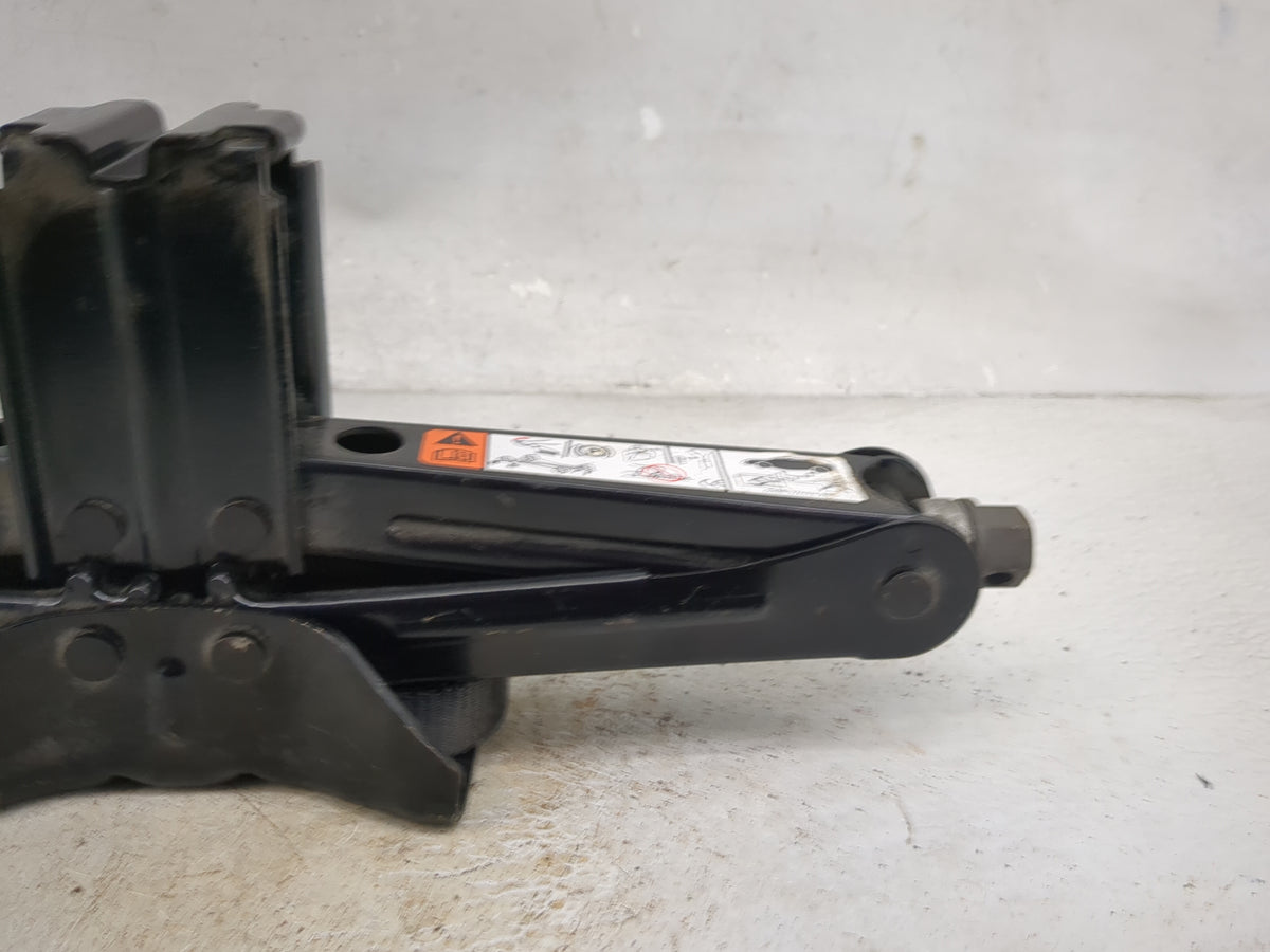 2014 Ford Escape Spare Scissor Car Jack 1512514 - Oemusedautoparts1.com