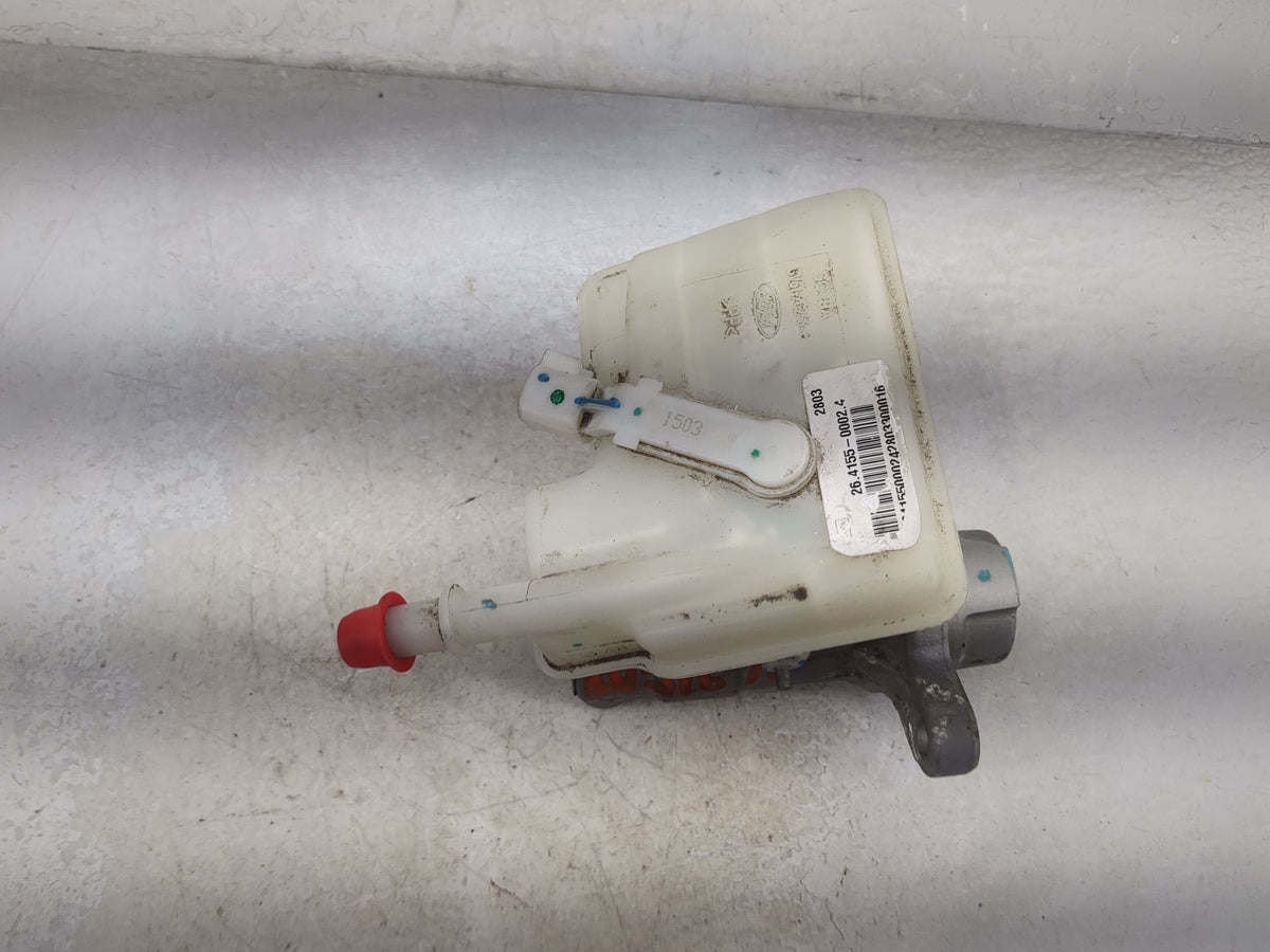 2013-2019 Ford Escape Brake Master Cylinder 1512640 - Oemusedautoparts1.com