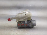 2013-2019 Ford Escape Brake Master Cylinder 1512640 - Oemusedautoparts1.com