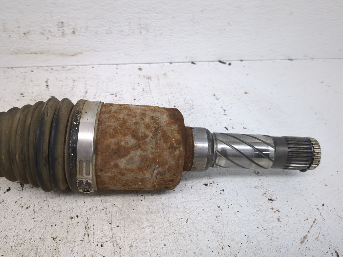 2013-2016 Ford Escape Axle Shaft Rear Passenger Cv C/v 1520996 - Oemusedautoparts1.com