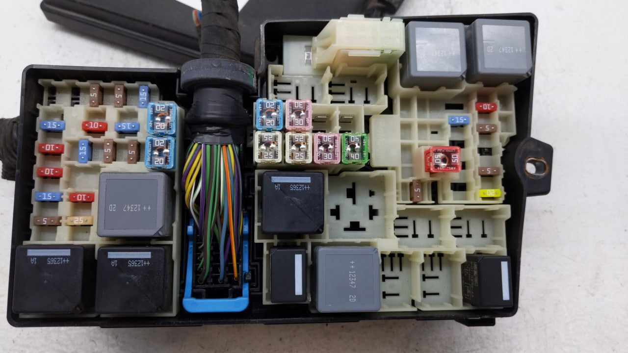 2013-2016 Ford Escape Fusebox Fuse Box Panel Relay Module P/N:AV6T-14A142-AB AV6T-14A067-AD Fits Fits 2013 2014 2015 2016 OE
