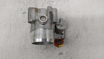 2017-2019 Ford Escape Throttle Body P/N:DS7G-9E991-BB DS7G-9F991-CA Fits Fits 2014 2015 2016 2017 2018 2019 OEM Used Auto Parts
