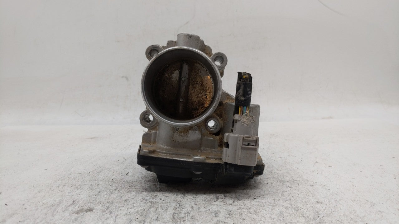 2017-2019 Ford Escape Throttle Body P/N:DS7G-9E991-BB DS7G-9F991-CA Fits Fits 2014 2015 2016 2017 2018 2019 OEM Used Auto Pa