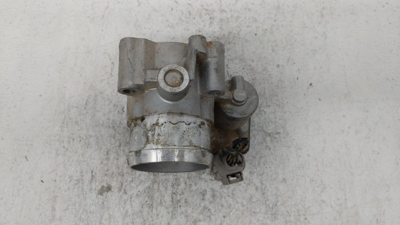 2017-2019 Ford Escape Throttle Body P/N:DS7G-9E991-BB DS7G-9F991-CA Fits Fits 2014 2015 2016 2017 2018 2019 OEM Used Auto Pa