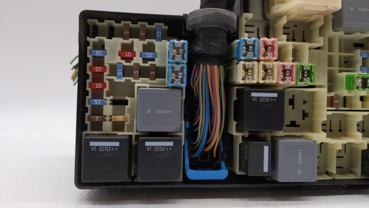 2013-2016 Ford Escape Fusebox Fuse Box Panel Relay Module P/N:AV6T-14A142-AB AV6T-14A067-AD Fits Fits 2013 2014 2015 2016 OE
