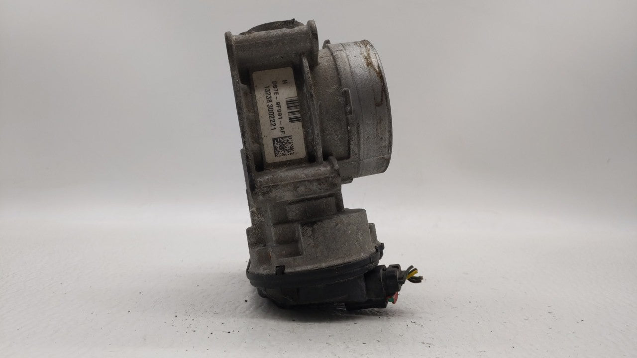 2013-2019 Ford Escape Throttle Body P/N:DS7E-9F991-AK DS7E-9F991-AD Fits Fits 2013 2014 2015 2016 2017 2018 2019 2020 OEM Us