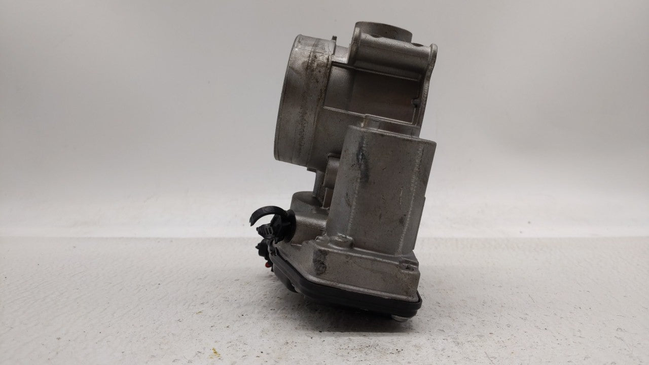 2013-2019 Ford Escape Throttle Body P/N:DS7E-9F991-AK DS7E-9F991-AD Fits Fits 2013 2014 2015 2016 2017 2018 2019 2020 OEM Us