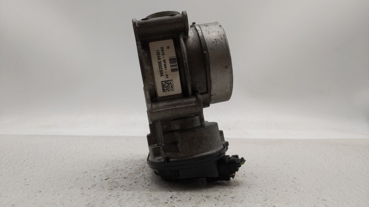 2013-2019 Ford Escape Throttle Body P/N:DS7E-9F991-AK DS7E-9F991-AD Fits Fits 2013 2014 2015 2016 2017 2018 2019 2020 OEM Us