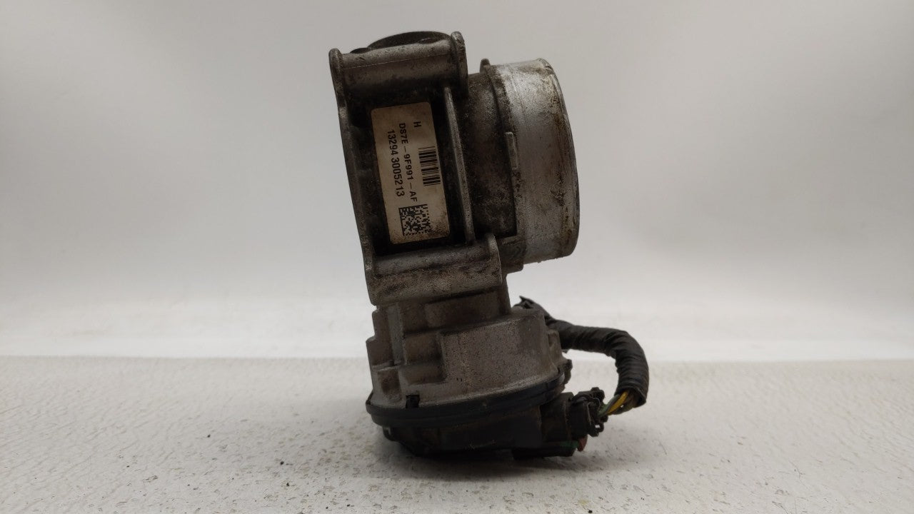2013-2019 Ford Escape Throttle Body P/N:DS7E-9F991-AK DS7E-9F991-AD Fits Fits 2013 2014 2015 2016 2017 2018 2019 2020 OEM Us
