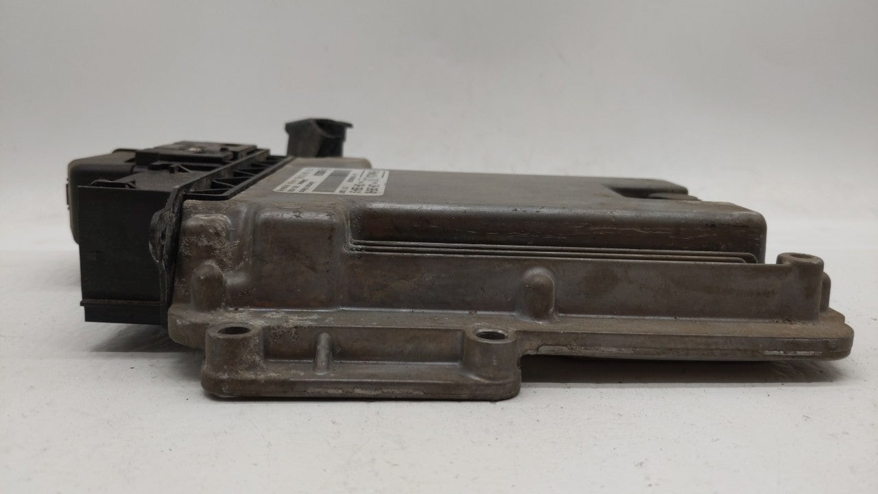 2013-2015 Ford Escape PCM Engine Control Computer ECU ECM PCU OEM P/N:DJ5A-12A650-ABB FJ5A-12A650-DC Fits Fits 2013 2014 201