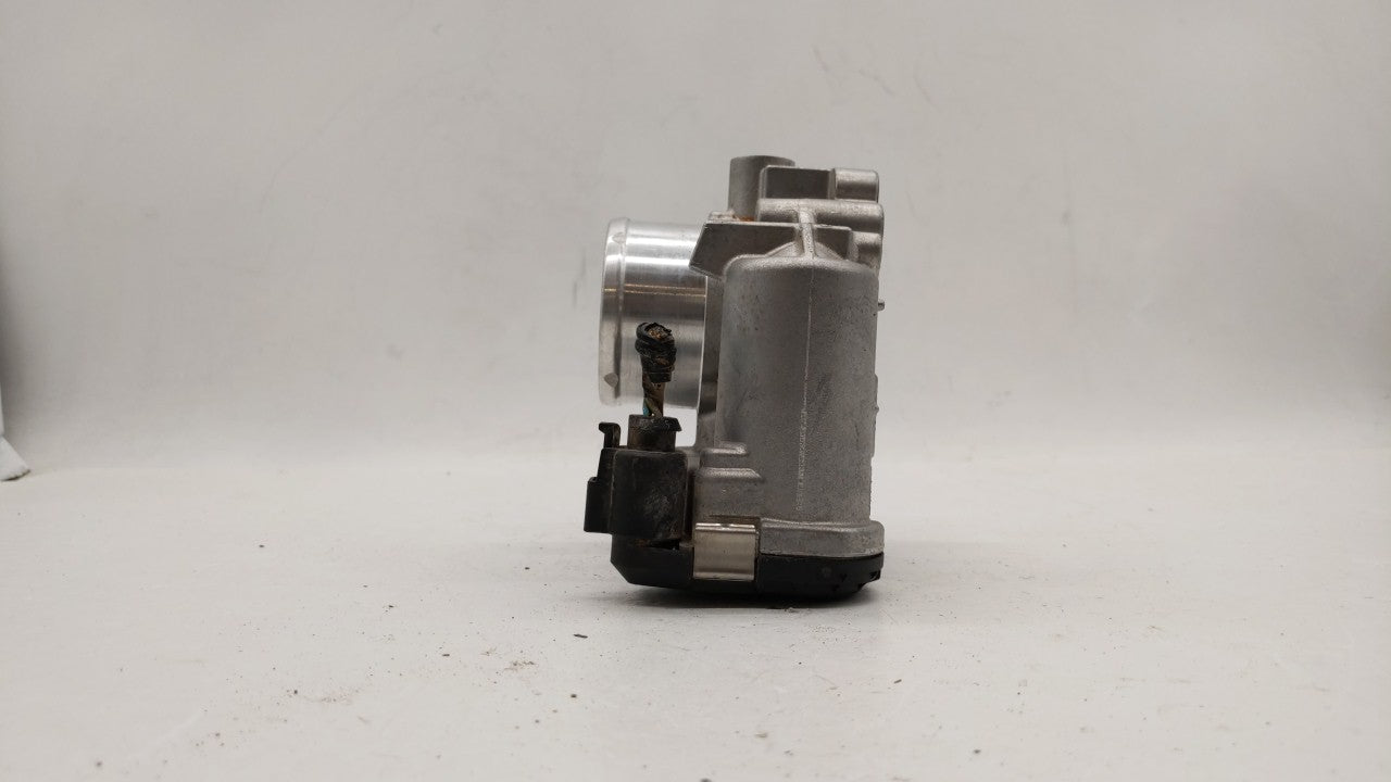 2013-2016 Ford Escape Throttle Body P/N:0 280 750 535 7S7G-9F991-CA Fits Fits 2013 2014 2015 2016 2017 2018 2019 OEM Used Au