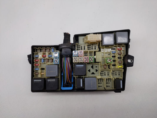 2013-2016 Ford Escape Fusebox Fuse Box Panel Relay Module P/N:AV6T-14A142-AB AV6T-14A067-AD Fits Fits 2013 2014 2015 2016 OEM Used Auto Parts