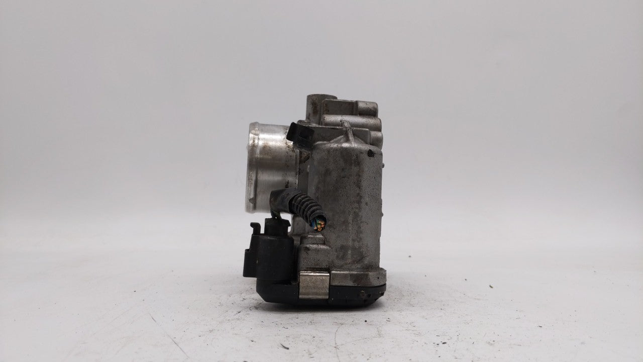 2013-2016 Ford Escape Throttle Body P/N:0 280 750 535 7S7G-9F991-CA Fits Fits 2013 2014 2015 2016 2017 2018 2019 OEM Used Au