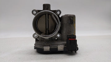 2013-2016 Ford Escape Throttle Body P/N:CM5E-9F991-AD CM5E-9F991-AC Fits Fits 2012 2013 2014 2015 2016 2017 OEM Used Auto Pa