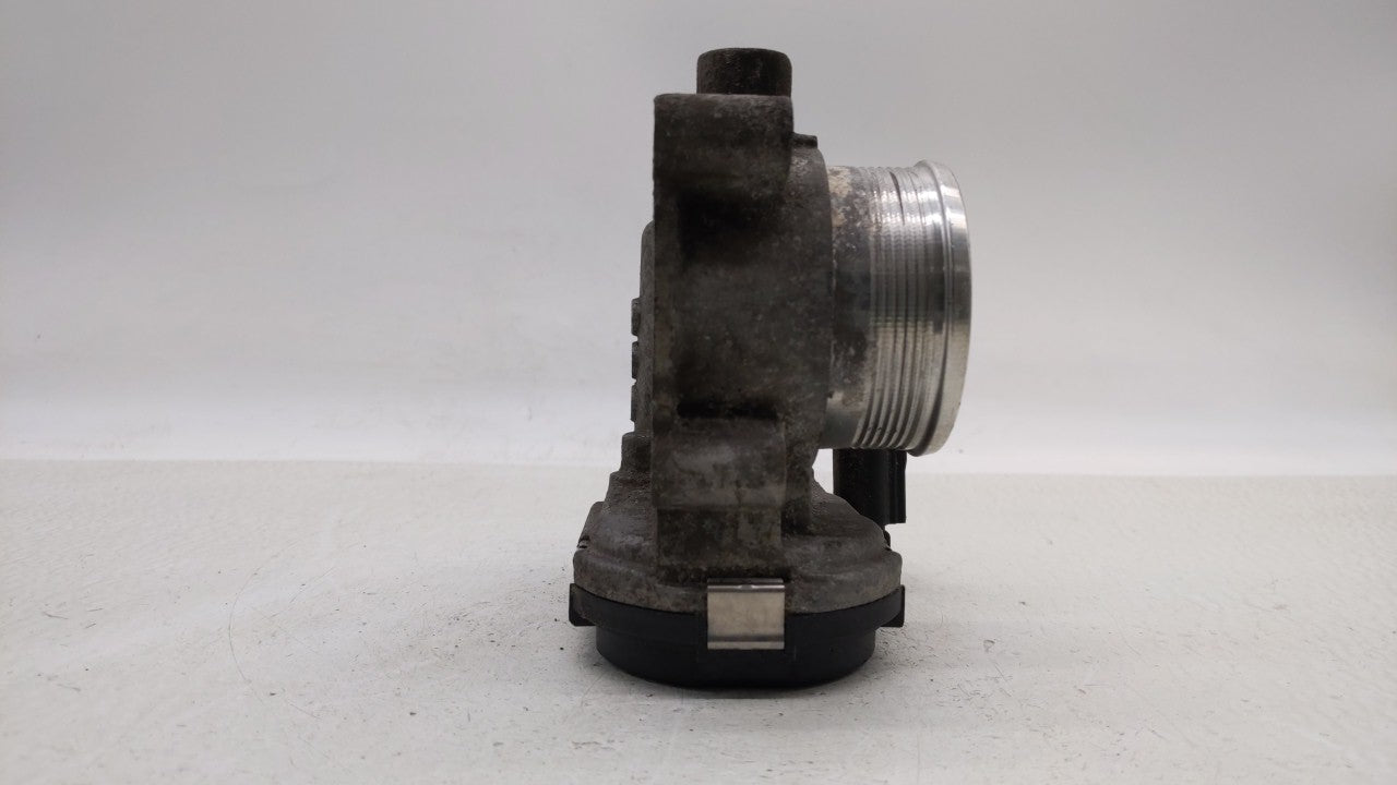 2013-2016 Ford Escape Throttle Body P/N:CM5E-9F991-AD CM5E-9F991-AC Fits Fits 2012 2013 2014 2015 2016 2017 OEM Used Auto Pa