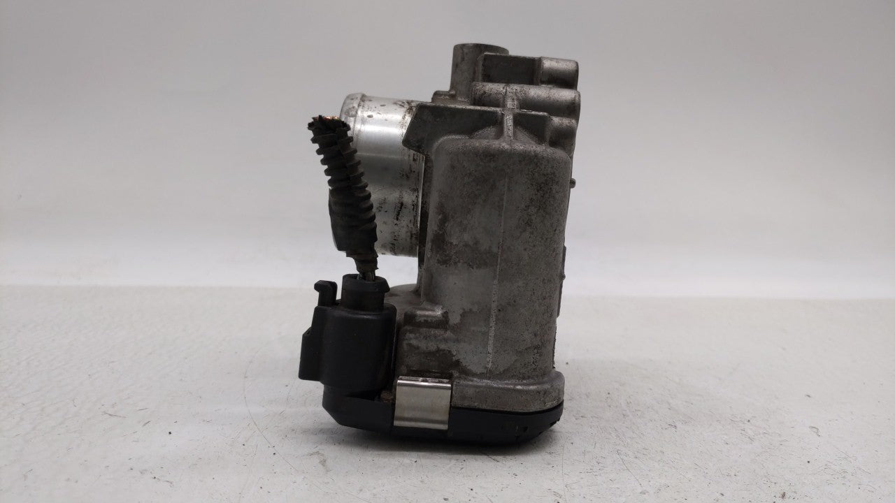 2013-2016 Ford Escape Throttle Body P/N:0 280 750 535 7S7G-9F991-CA Fits Fits 2013 2014 2015 2016 2017 2018 2019 OEM Used Au